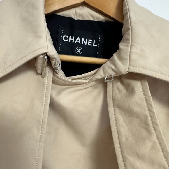Chanel Light Beige Short Trench Coat - Picture 9 of 10